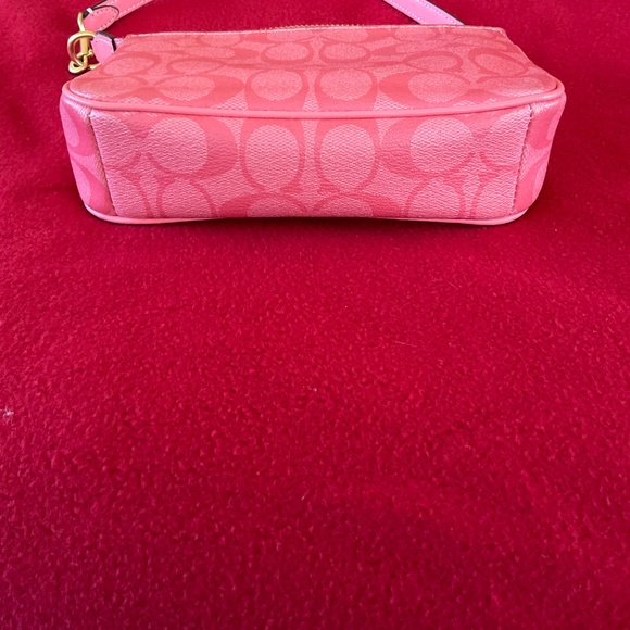 Coach Nolita 19 signature bag in pink lemonade - Picture 3 of 4